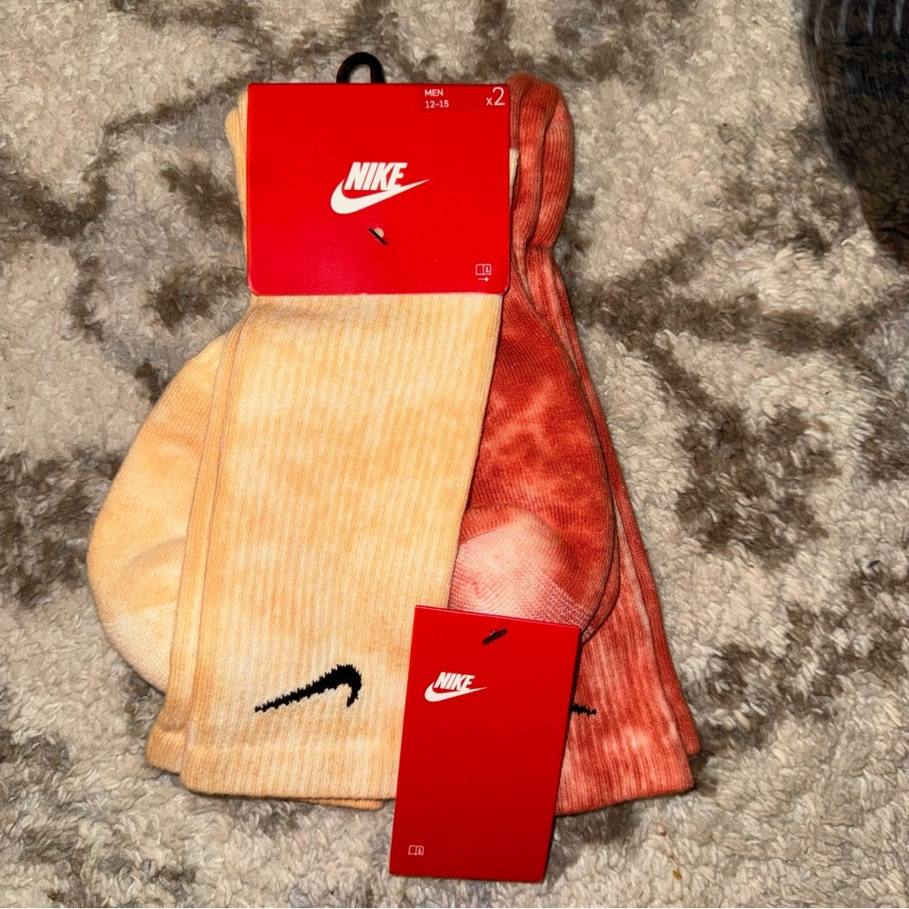 Nike DriFit socks Tie Dye new with tags